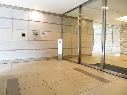 エントランス　★風除室