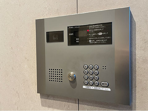 エントランス　オートロック