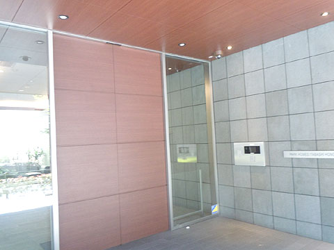 エントランス　エントランス