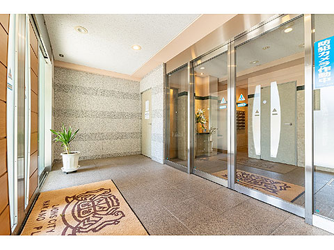 エントランス　5B7A3741