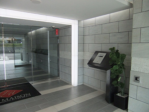 エントランス　エントランス