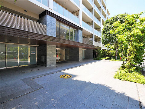 エントランス 車寄せのあるエントランス