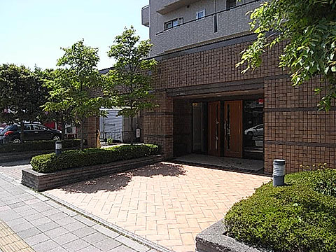 現地外観写真 共用玄関