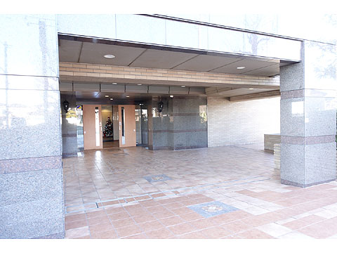 エントランス マンション入口