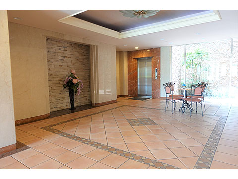 エントランス　エントランスホール