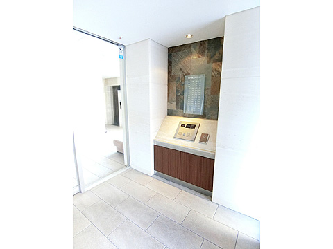 エントランス エントランス