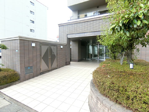 現地外観写真　エントランス入り口