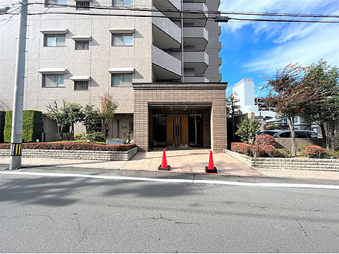 エントランス エントランス