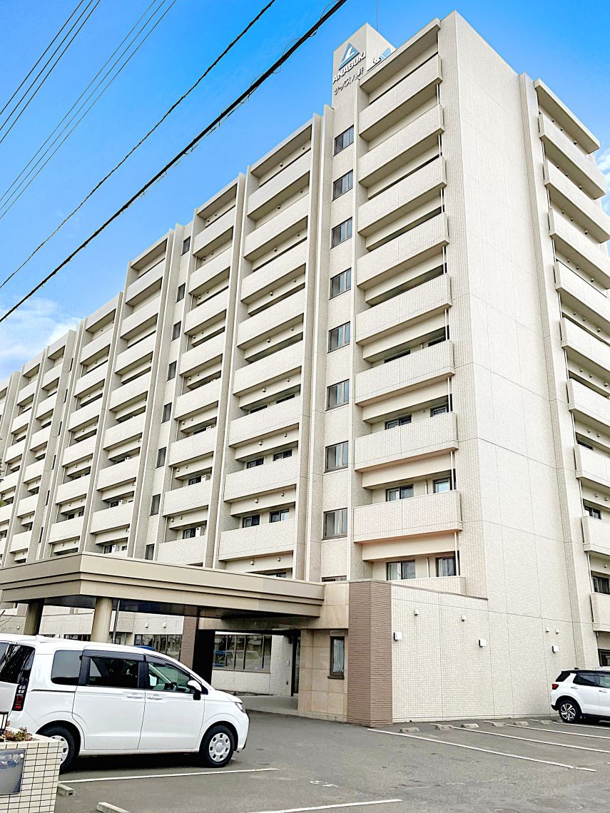 サーパス八軒現地外観写真