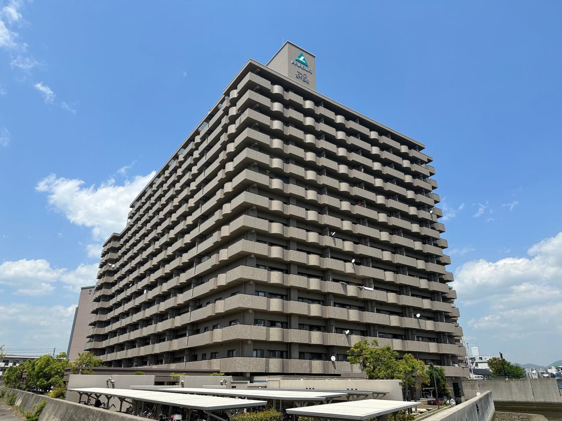 サーパス南千田橋現地外観写真