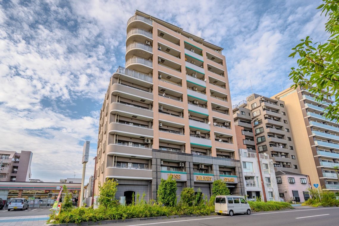 リブゼディライトステージ現地外観写真