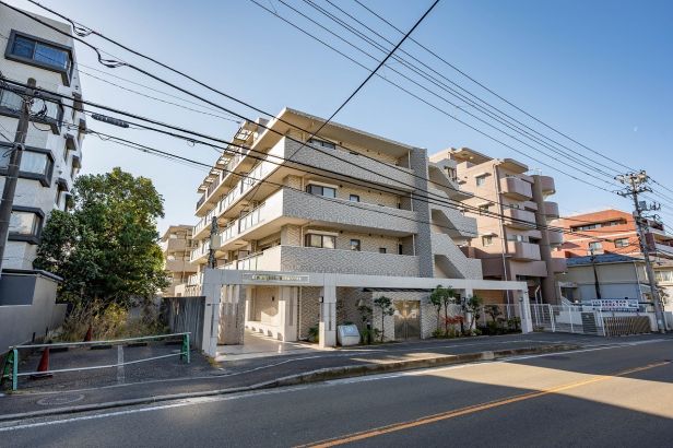 ライオンズヒルズ北寺尾現地外観写真