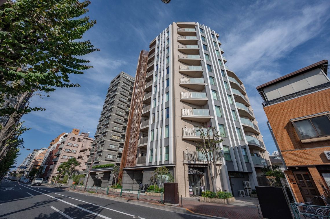 プレミスト三鷹現地外観写真