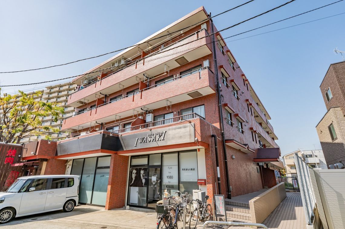 ライオンズマンション鴨居第３現地外観写真
