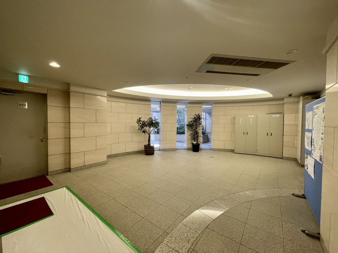 ビラカーサ四谷四丁目ロビー