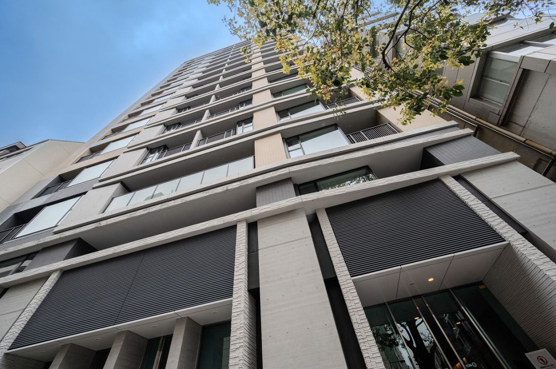 シティハウス東京八重洲通りバルコニー