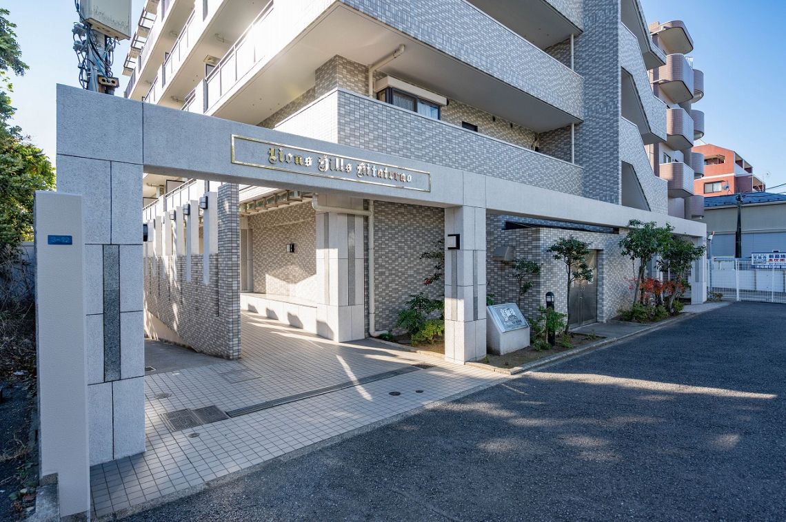 ライオンズヒルズ北寺尾エントランス