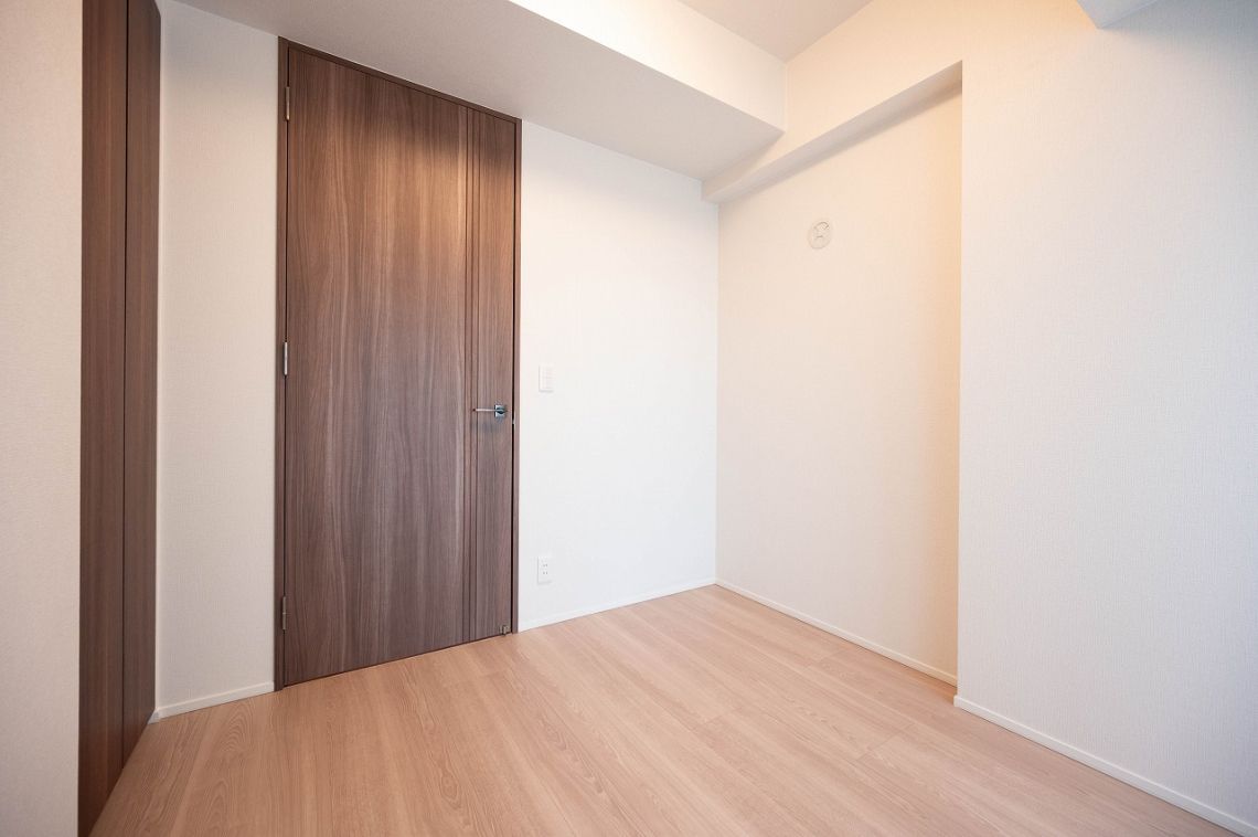 プレミスト三鷹居室