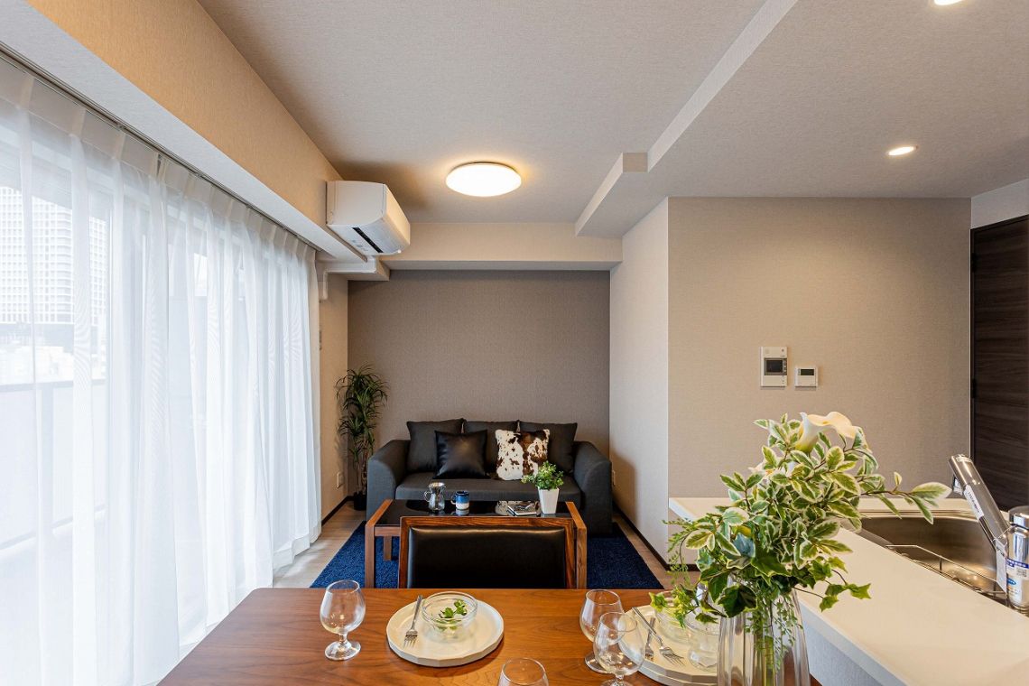 プレサンスロジェ栄パークサウスリビング