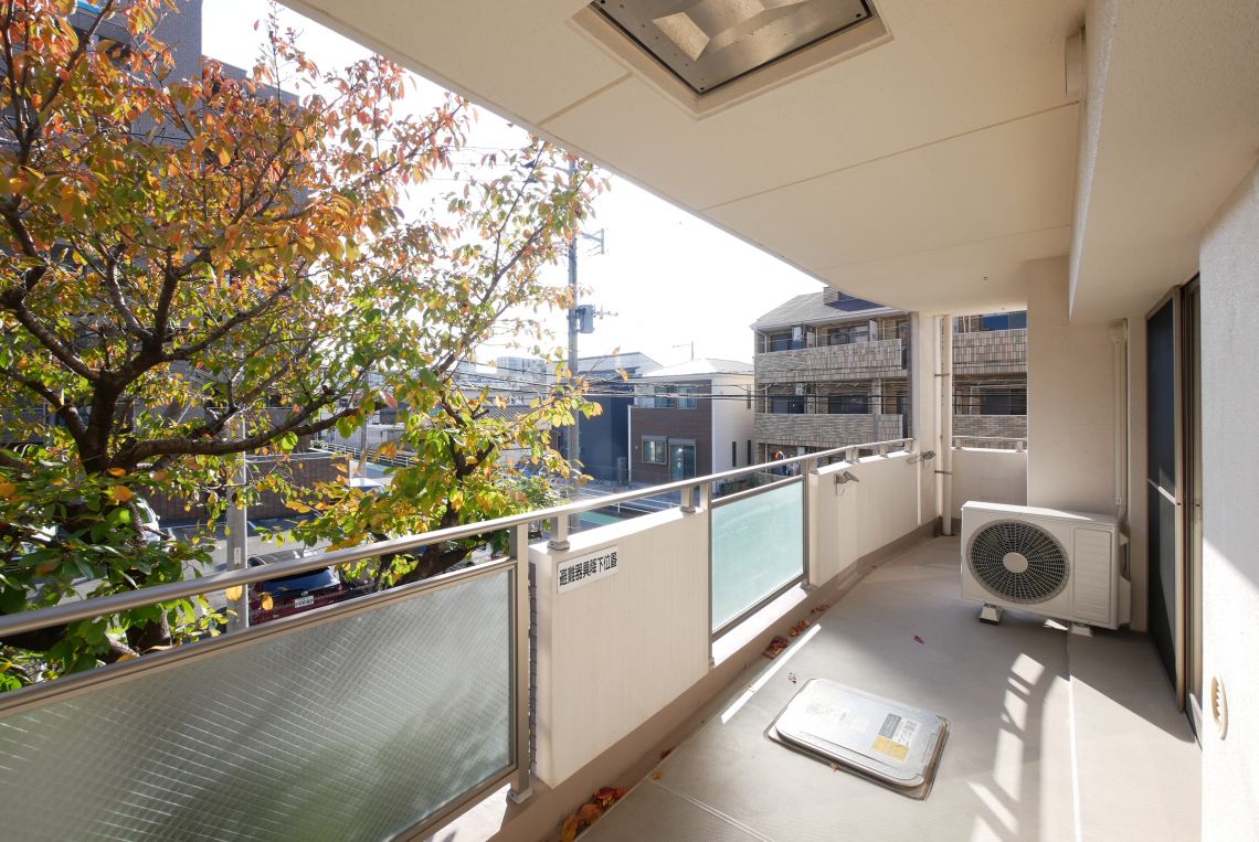 ロイヤルアーク藤崎南バルコニー