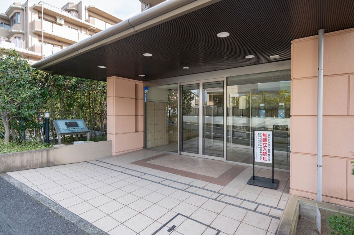 ライオンズステージ戸塚ルヴェールの丘エントランス