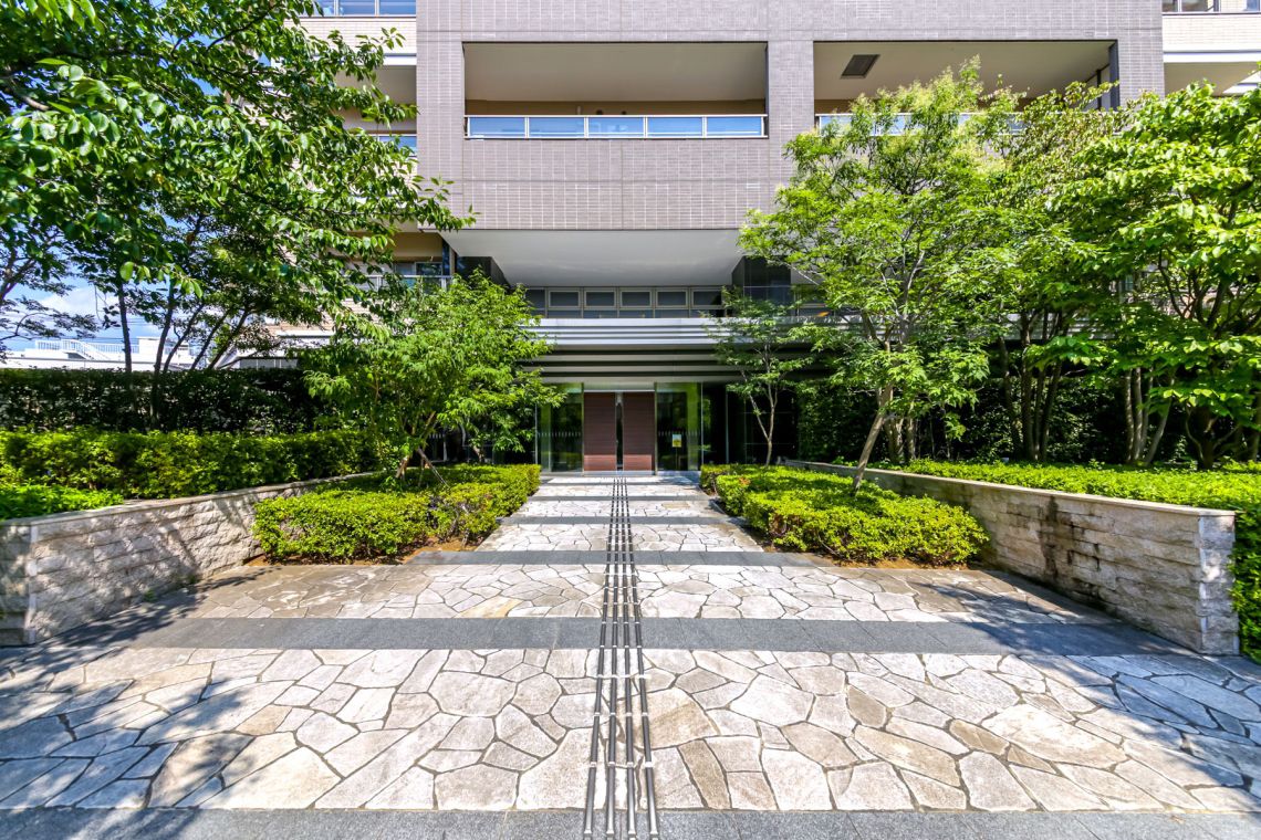 ザ・ライオンズ上野の森エントランス