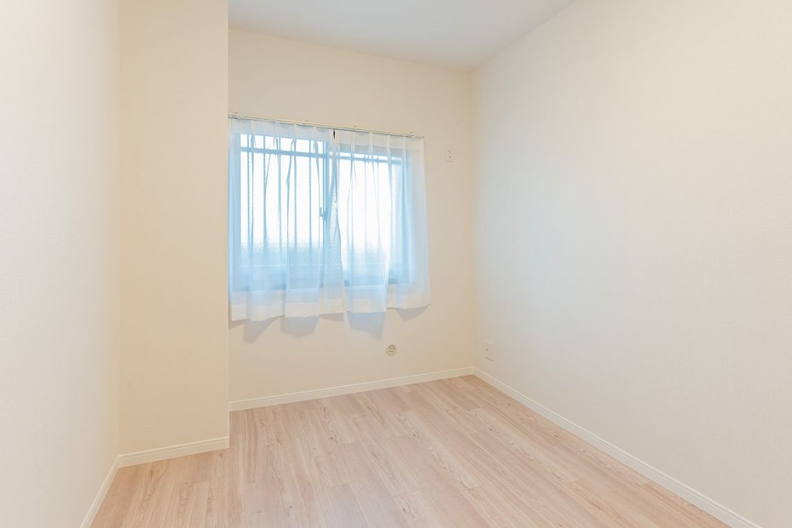 ユーステージ香流参番館居室