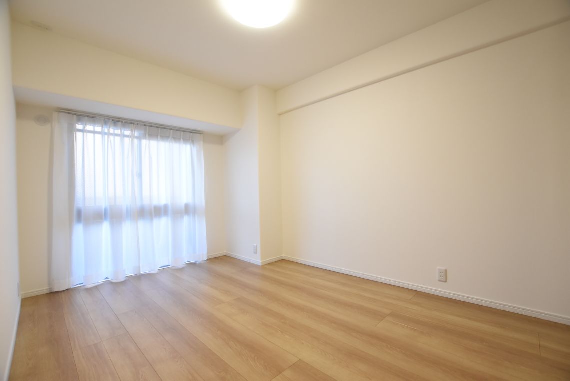 サーパス中津留居室