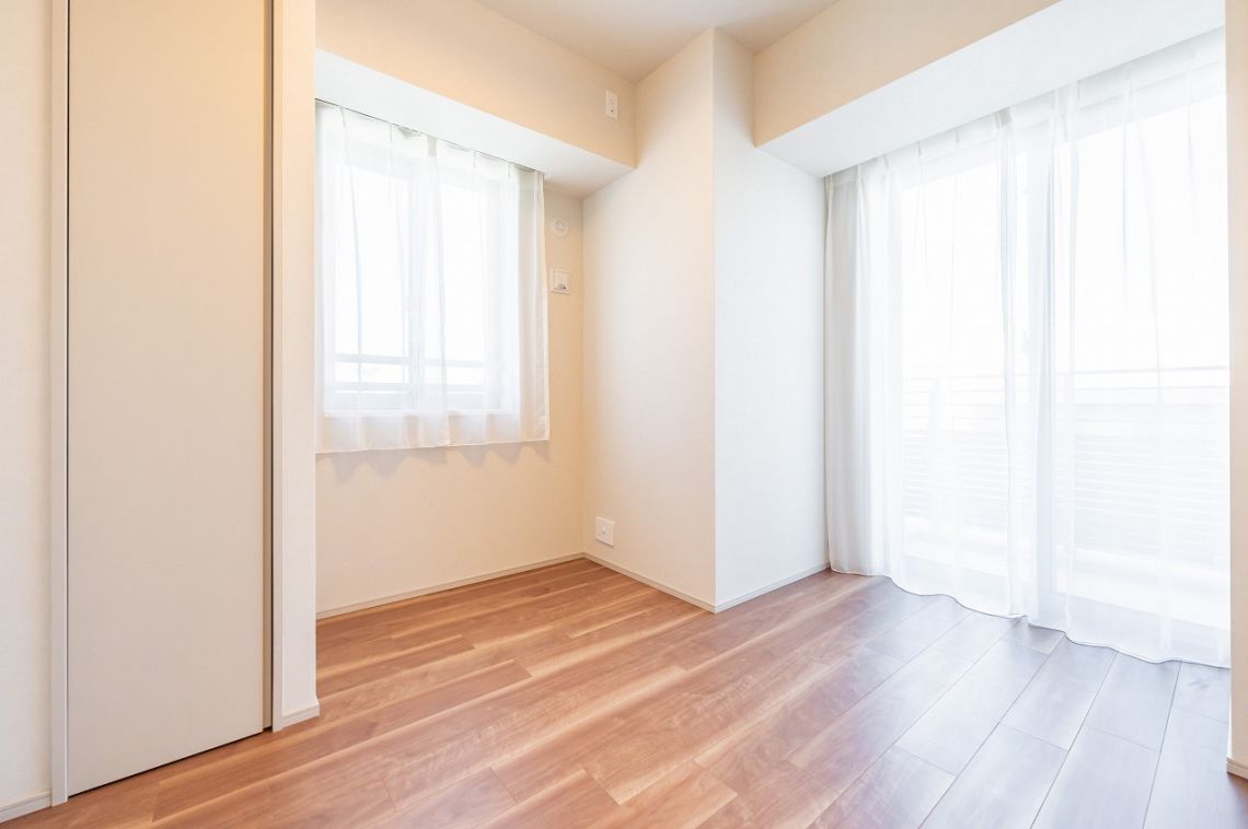 プラウド九段南居室