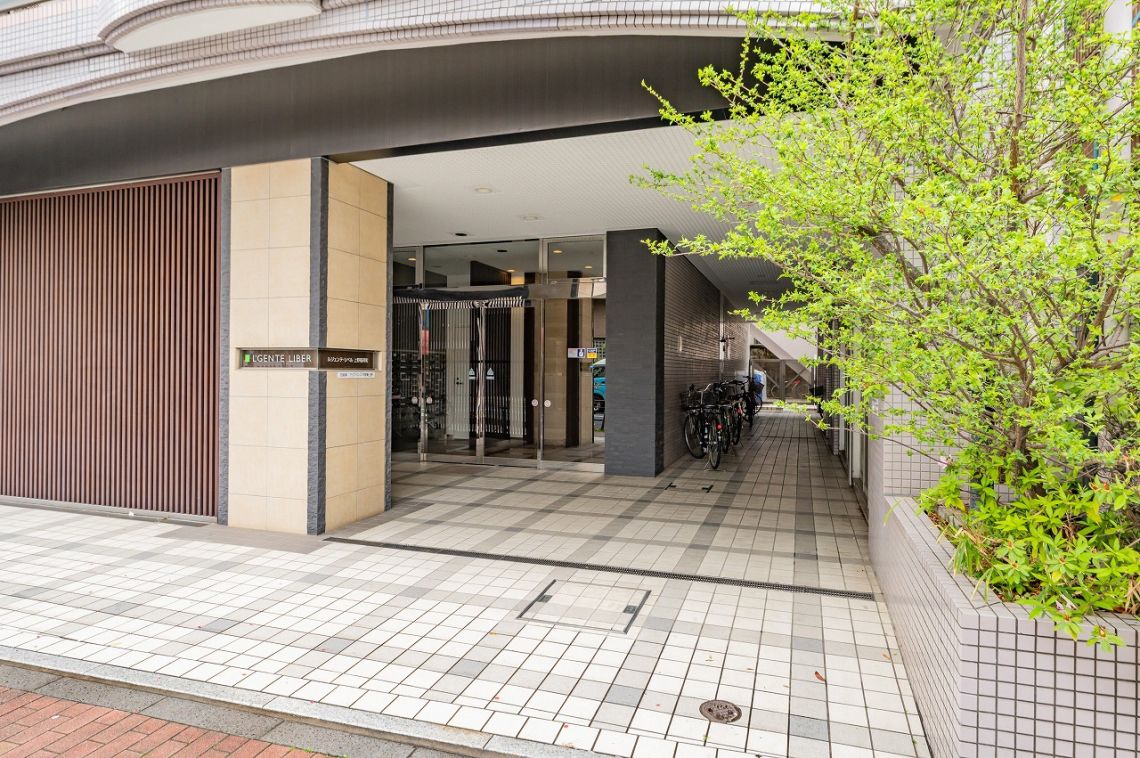 ルジェンテ・リベル上野稲荷町エントランス