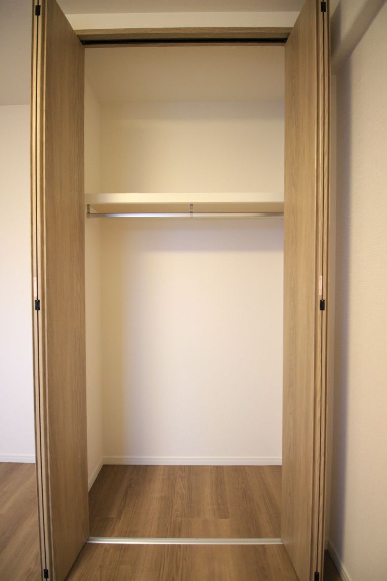 サーパス南大通収納