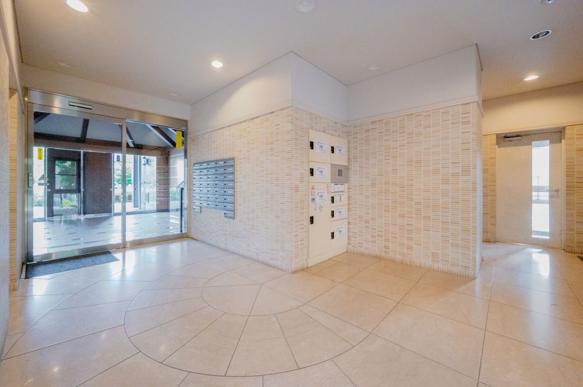 リブゼディライトステージロビー