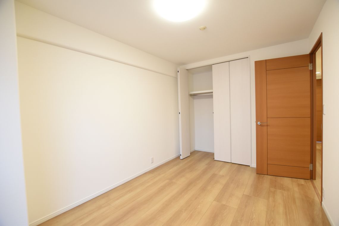 サーパス中津留居室