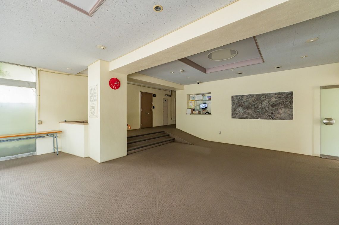 鶴見岸谷ハイツロビー