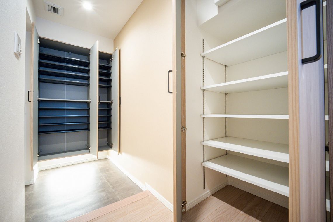 ステイツ豊中長興寺収納