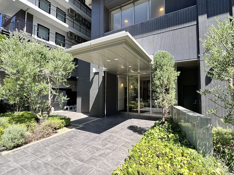 プレミスト南船場エントランス