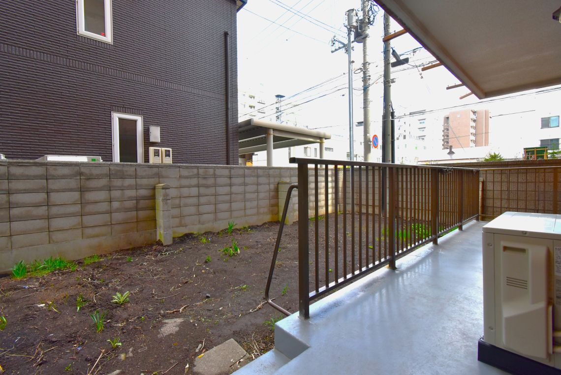 ライオンズマンション表参道バルコニー