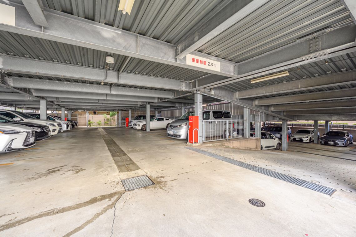 コスモ北新横濱ステーションフロント駐車場