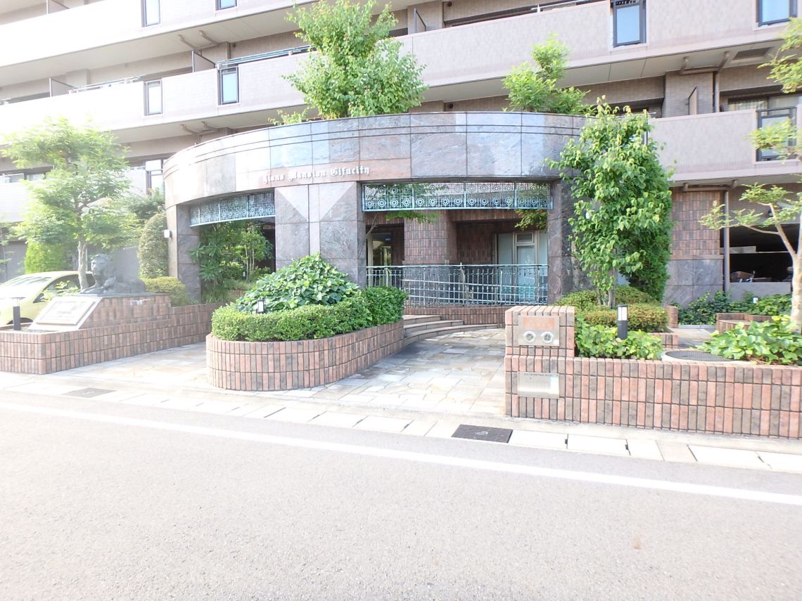 ライオンズマンション岐阜シティエントランス