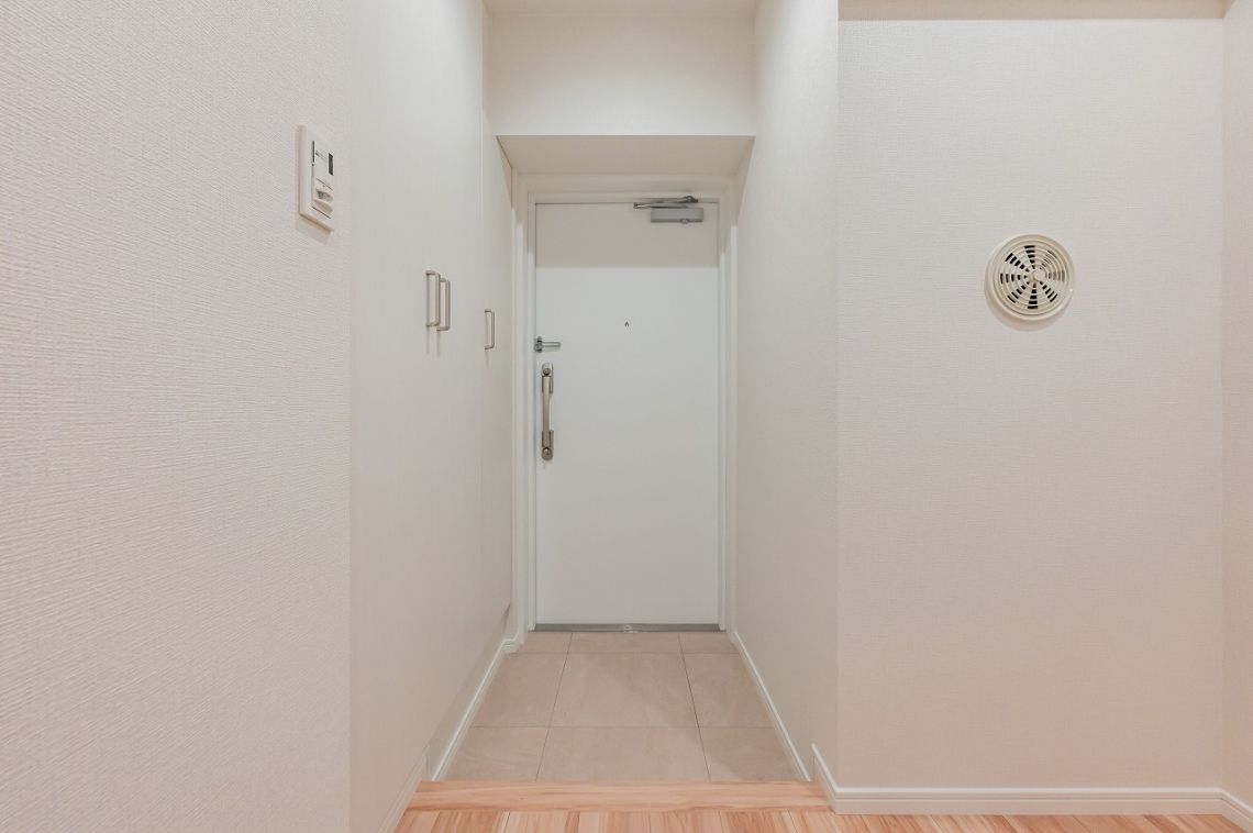 日商岩井日本橋浜町マンシヨン玄関