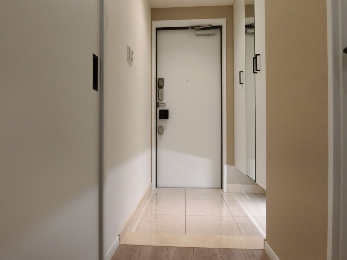 ライオンズタワー神戸旧居留地玄関