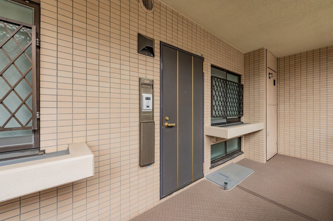 クリオ西船橋弐番館玄関