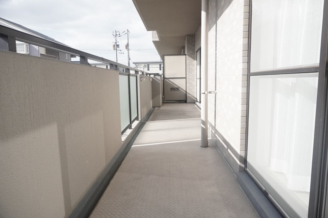 サーパス文化の森二番館バルコニー