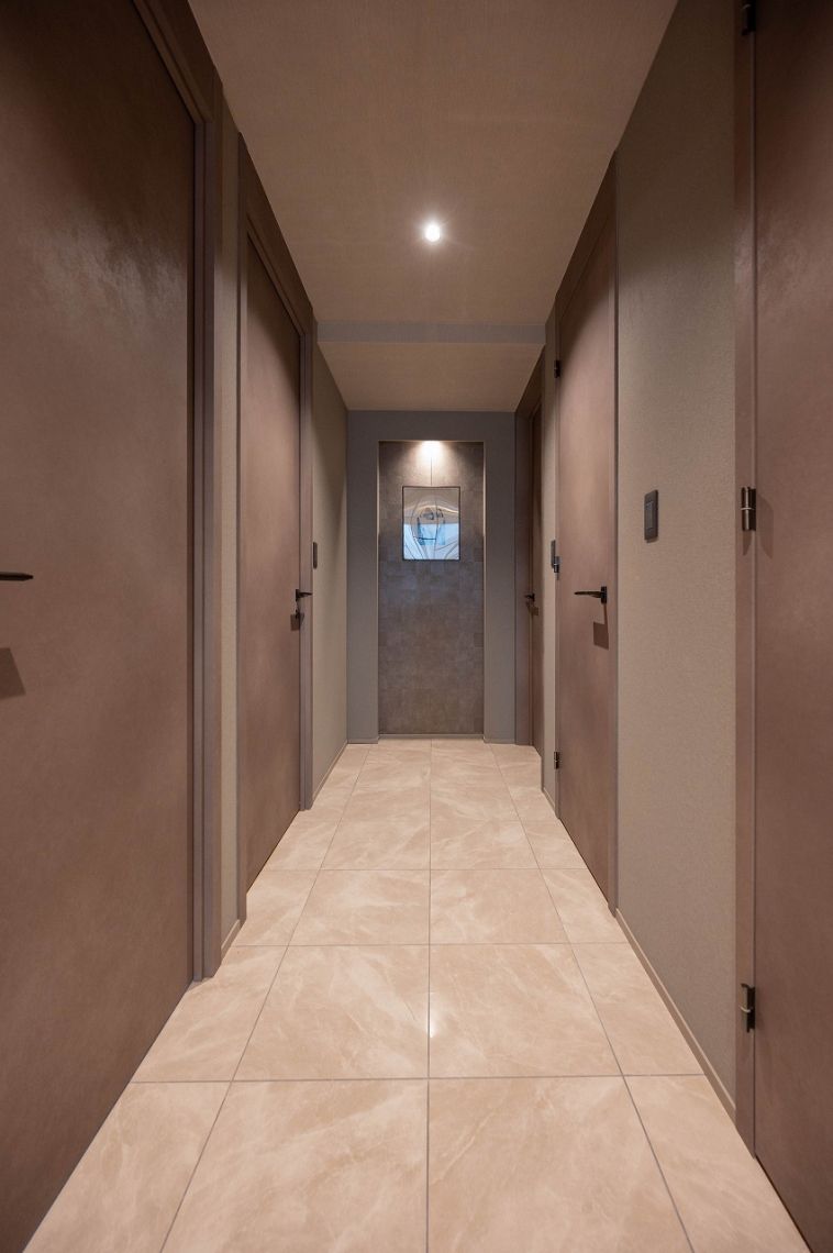 ＴＨＥ　ＴＯＷＥＲ　ＫＯＩＳＨＩＫＡＷＡその他内観