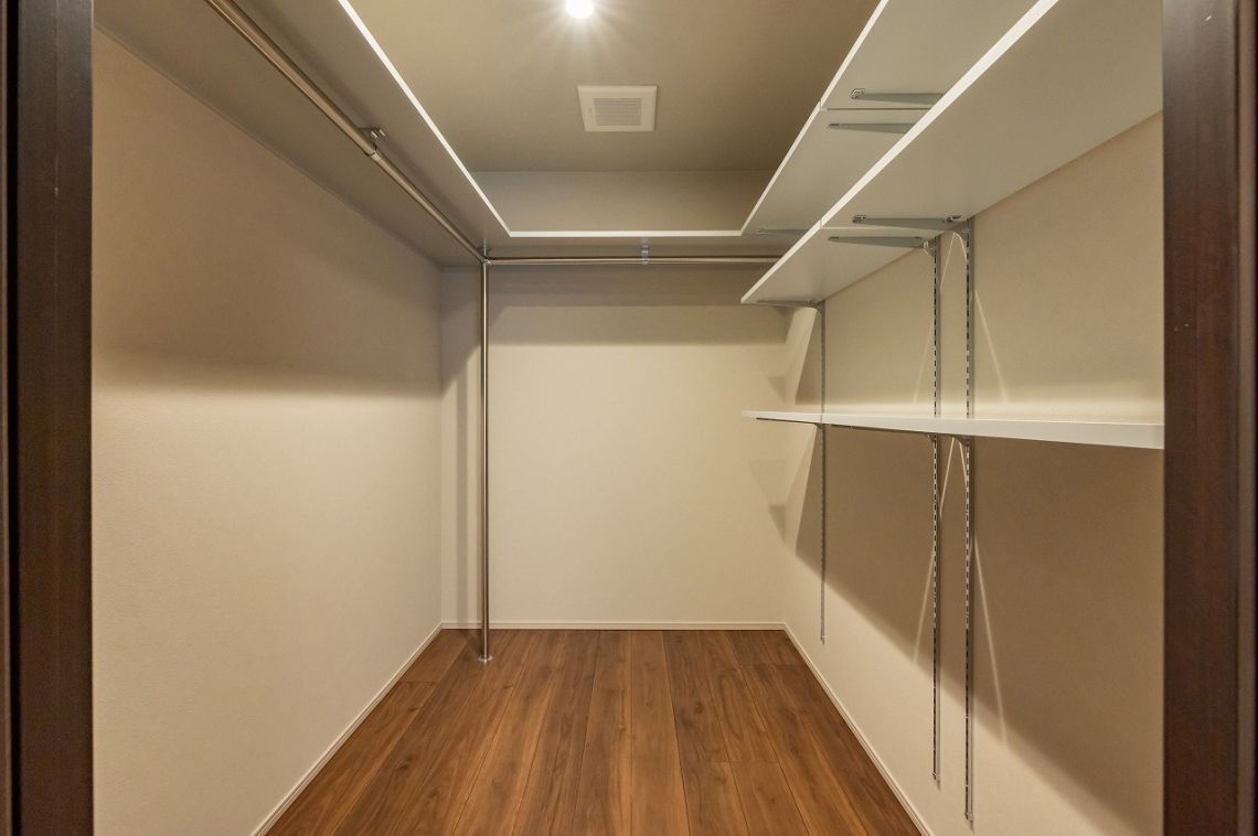 ヴェーゼント赤坂新坂収納