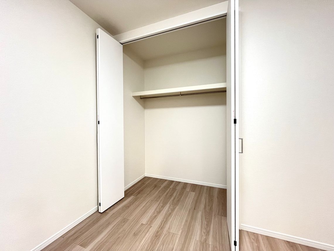 サーパス栗林公園前収納