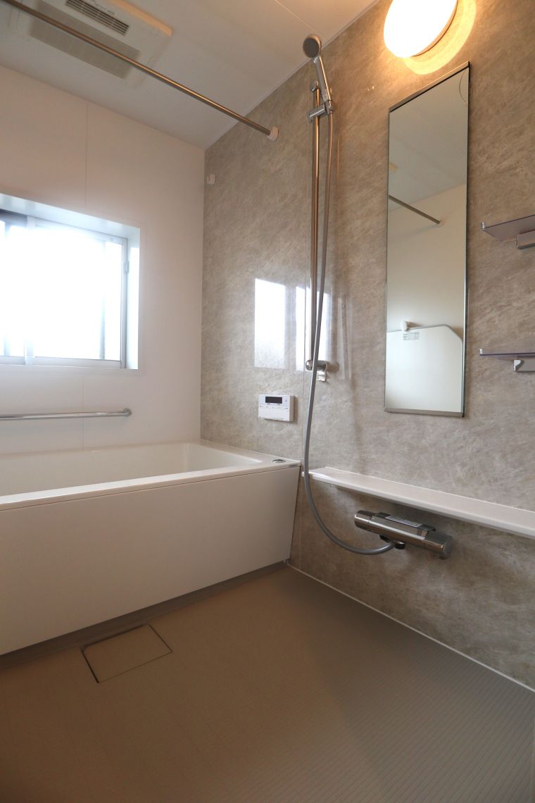 ライオンズステージ鵠沼グランヴァローレ浴室