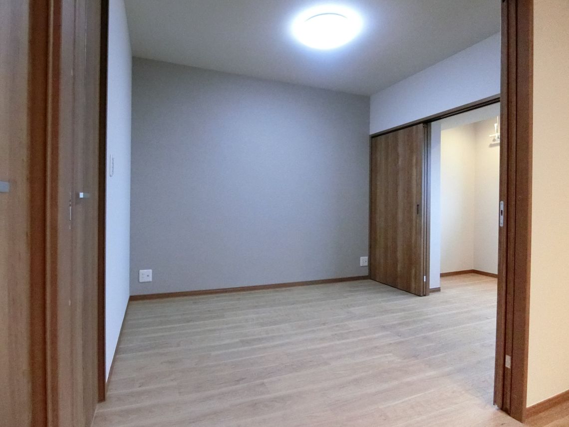 ライオンズマンション高岡中島町居室