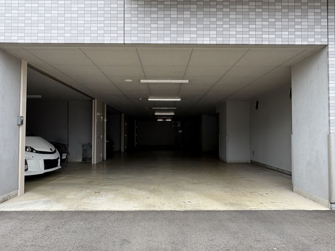 サンライズ水墨公園駐車場