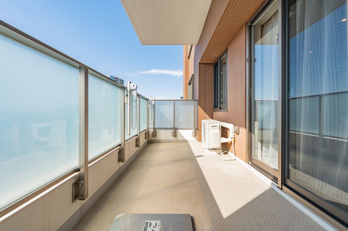 プラウドタワー千代田富士見レジデンスバルコニー